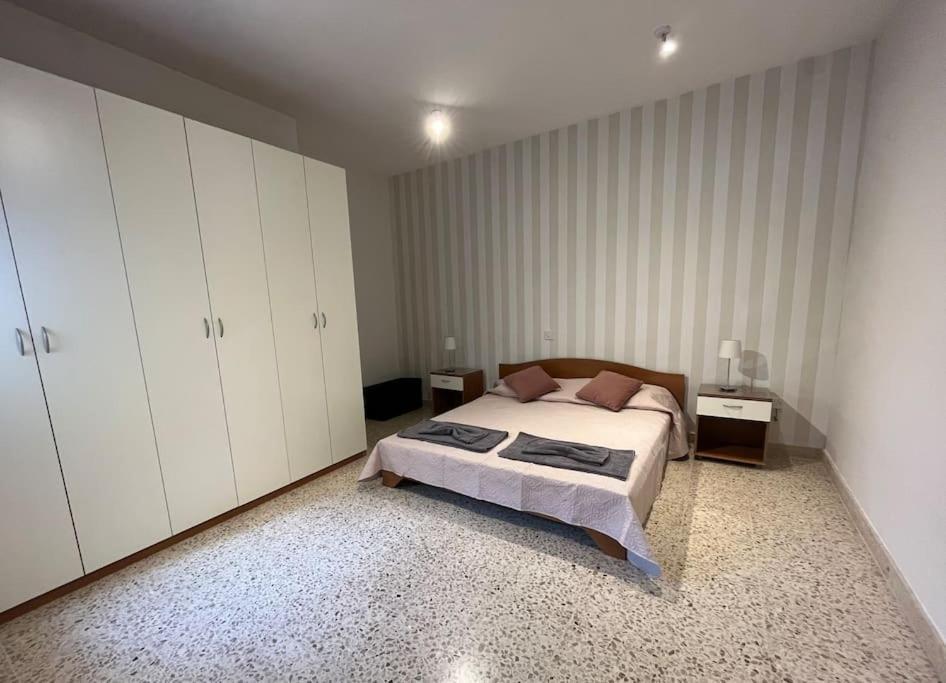 Seaview 3 Bedroom In Apartment *