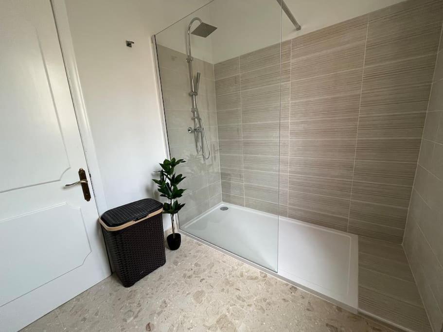Apartment Seaview 3 Bedroom In